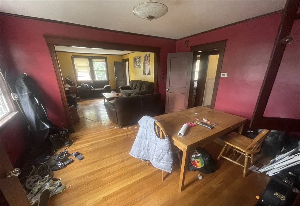 3 bed, 1 bath apartment for rent at 17 Cufflin St Unit 2, Brighton — photo 7 of 7