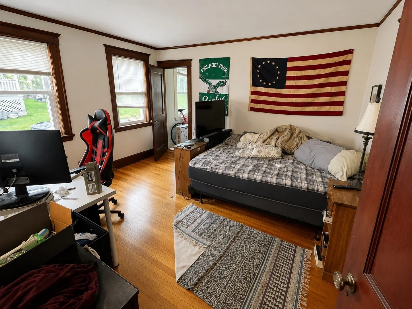 3 bed, 1 bath apartment for rent at 17 Cufflin St Unit 2, Brighton — photo 6 of 7