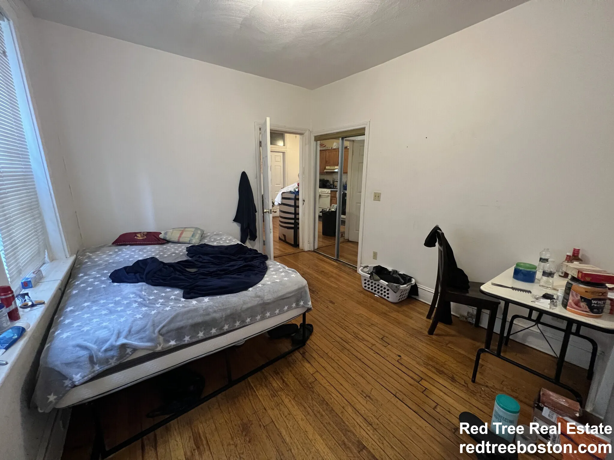 4 bed, 1 bath apartment for rent at 17 Cummings Rd Unit 1, Brighton — photo 7 of 9