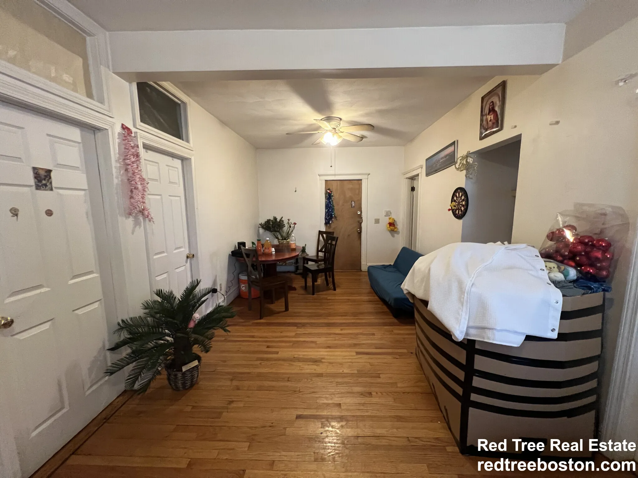 4 bed, 1 bath apartment for rent at 17 Cummings Rd Unit 1, Brighton — photo 2 of 9