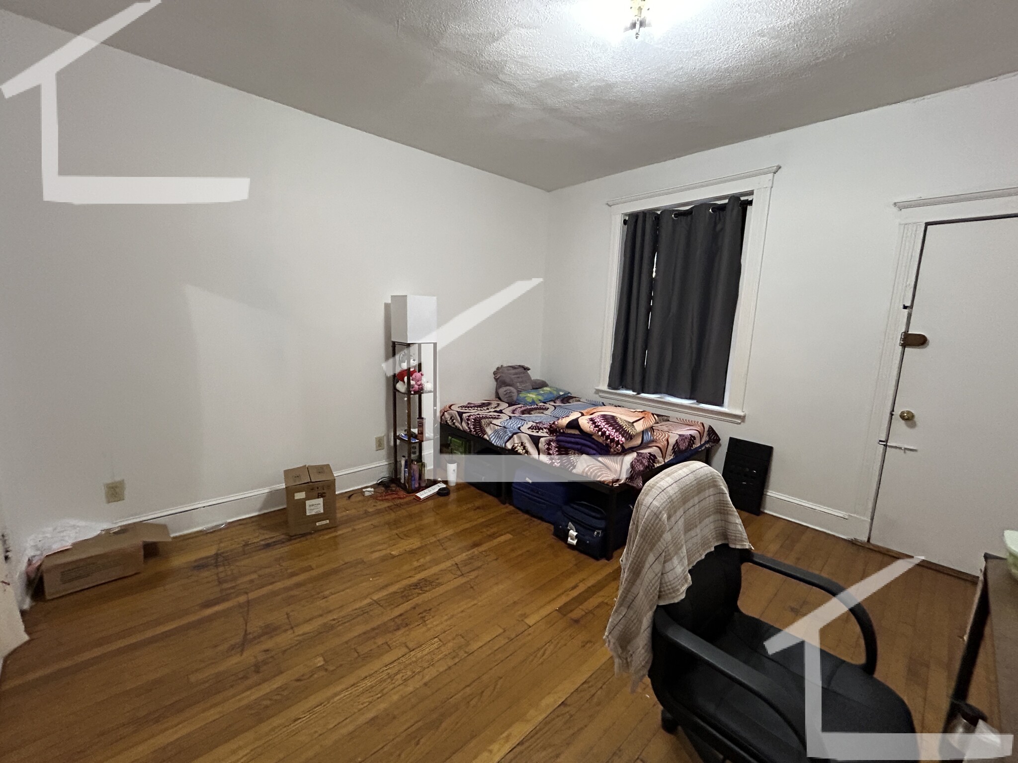 4 bed, 1 bath apartment for rent at 17 Cummings Rd Unit 2, Brighton — photo 13 of 16