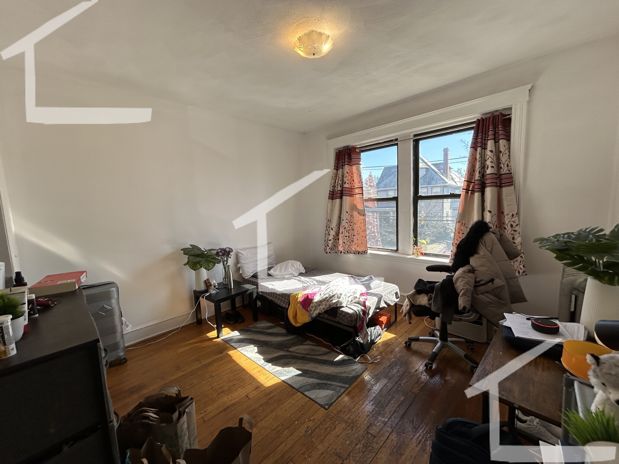 4 bed, 1 bath apartment for rent at 17 Cummings Rd Unit 2, Brighton — photo 14 of 16