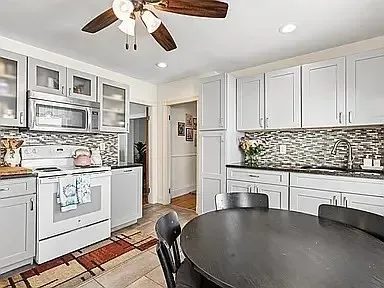 3 bed, 1 bath apartment for rent at 17 Cypress St Unit 1, Spring Hill — photo 7 of 18