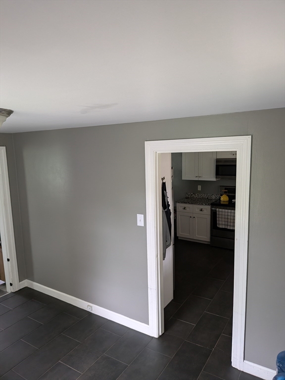 2 bed, 1 bath apartment for rent at 17 Daley St, Leominster — photo 13 of 25