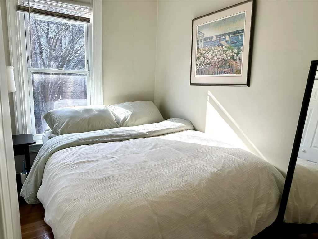 1 bed, 1 bath apartment for rent at 17 Dartmouth Pl Unit 2, South End — photo 5 of 5