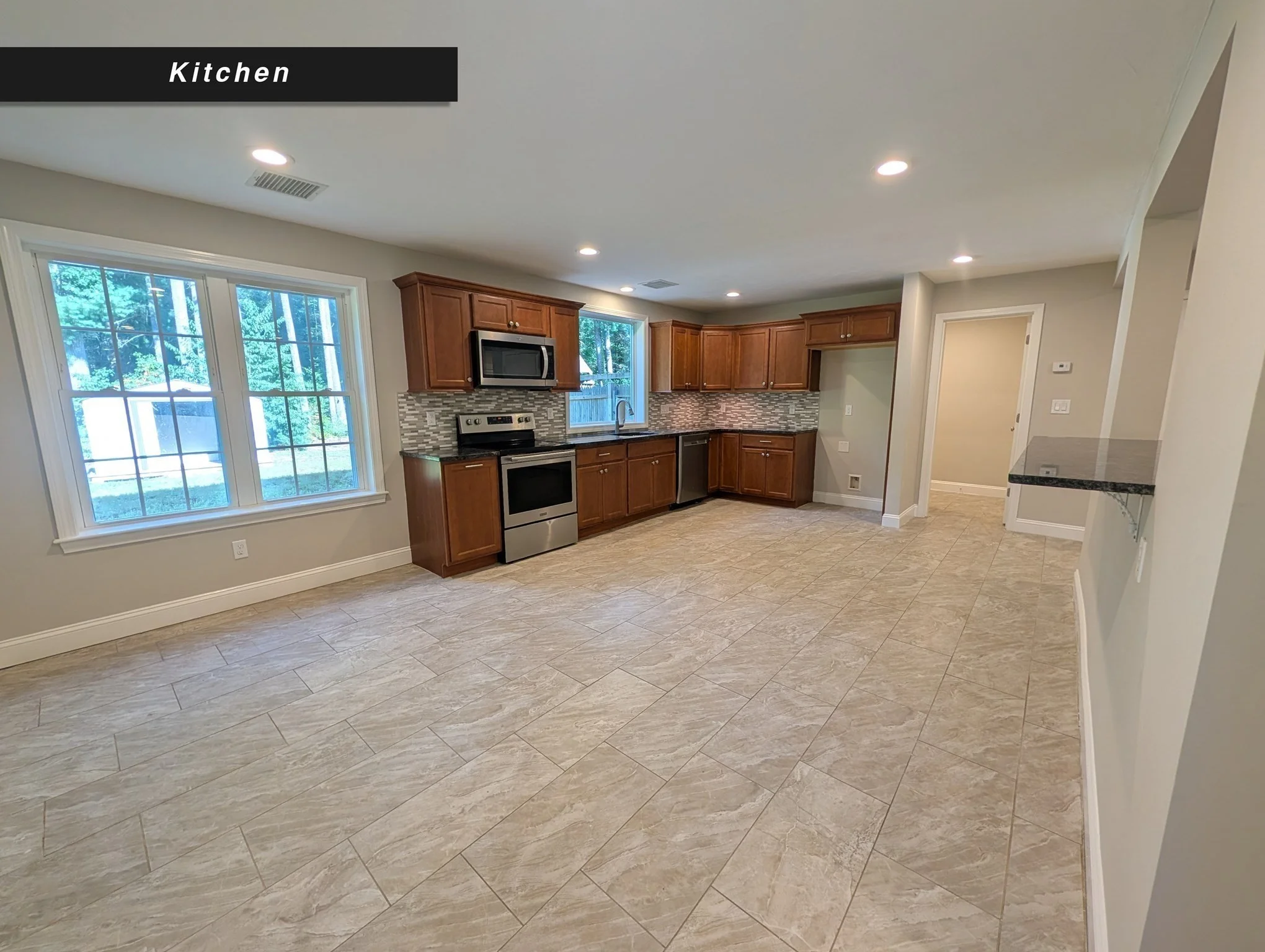 3 bed, 2 bath apartment for rent at 17 Deane St Unit A, West Wareham — photo 11 of 27