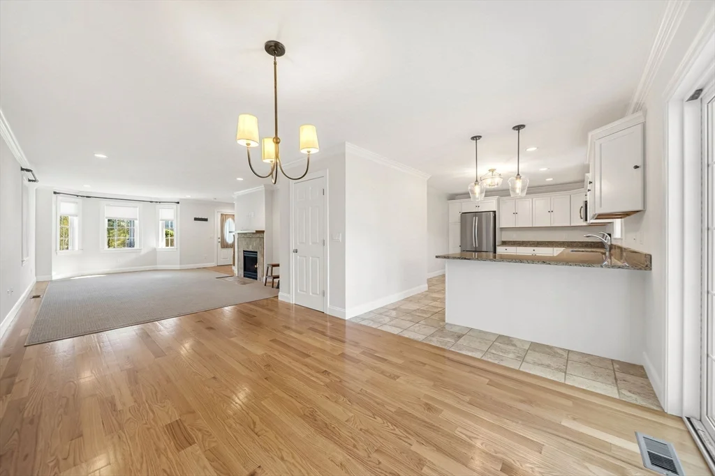 2 bed, 2 bath apartment for rent at 17 Decolores Dr Unit 17, Wayland — photo 9 of 19