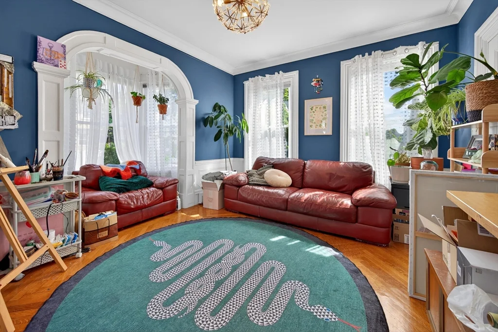 2 bed, 2 bath apartment for rent at 17 Dent St Unit 1, West Roxbury — photo 4 of 19
