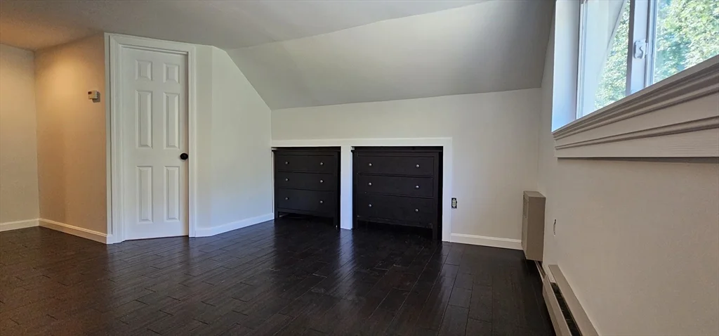 2 bed, 1 bath apartment for rent at 17 Diamond Hill Unit B, Holden — photo 10 of 16