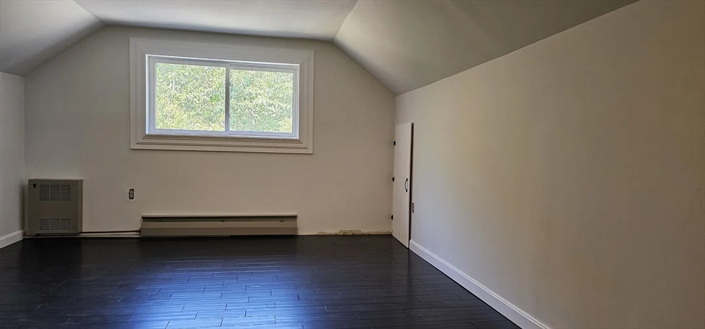 2 bed, 1 bath apartment for rent at 17 Diamond Hill Unit B, Holden — photo 8 of 16