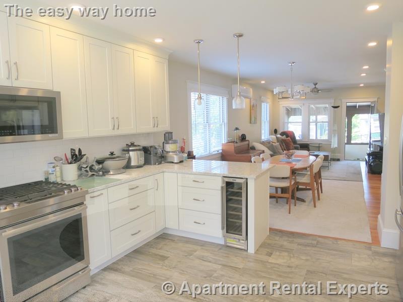 4 bed, 1 bath apartment for rent at 17 Dickson St, Teele Square — photo 6 of 22
