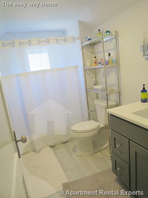 4 bed, 1 bath apartment for rent at 17 Dickson St, Teele Square — photo 13 of 22