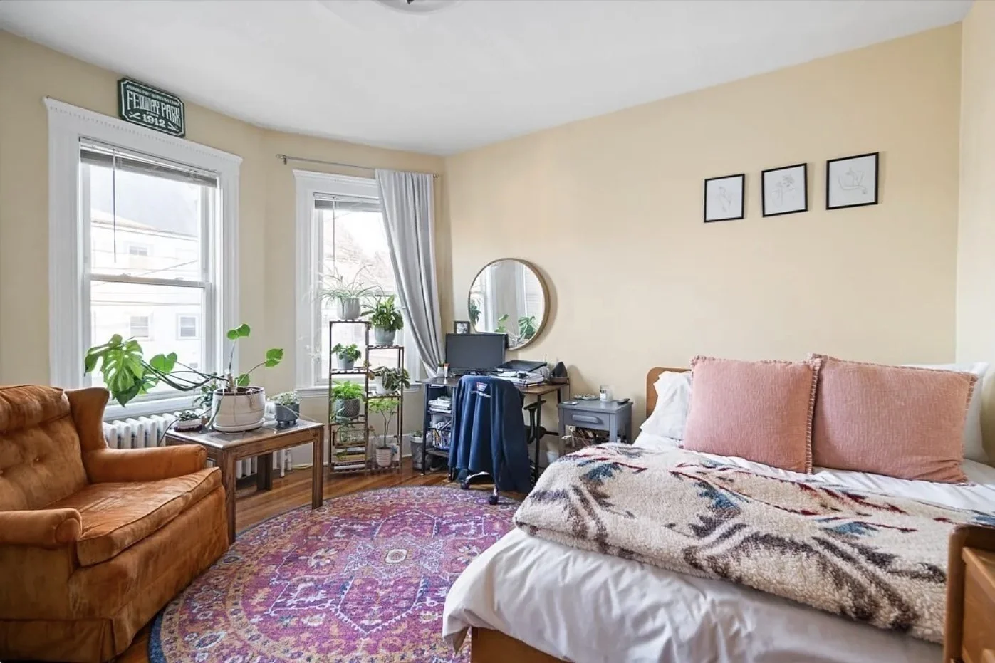 3 bed, 1 bath apartment for rent at 17 Dow St Unit 2, Teele Square — photo 6 of 18