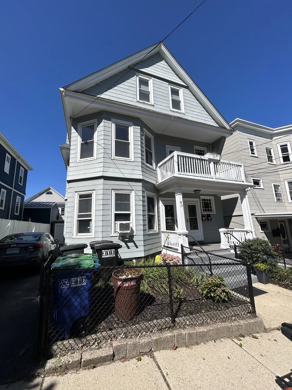3 bed, 1 bath apartment for rent at 17 Dow St Unit 2, Teele Square