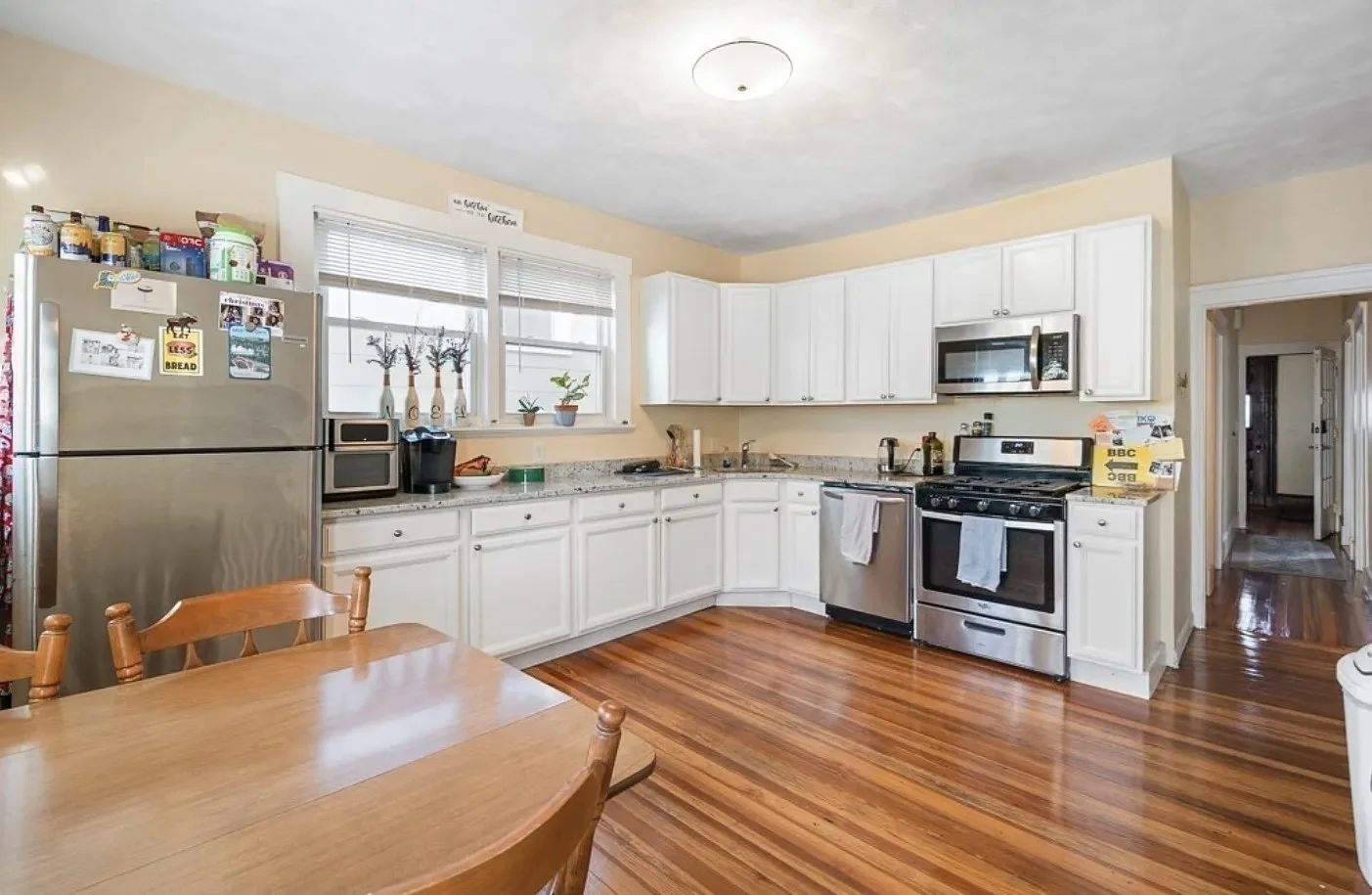 3 bed, 1 bath apartment for rent at 17 Dow St Unit 2, Teele Square — photo 2 of 18