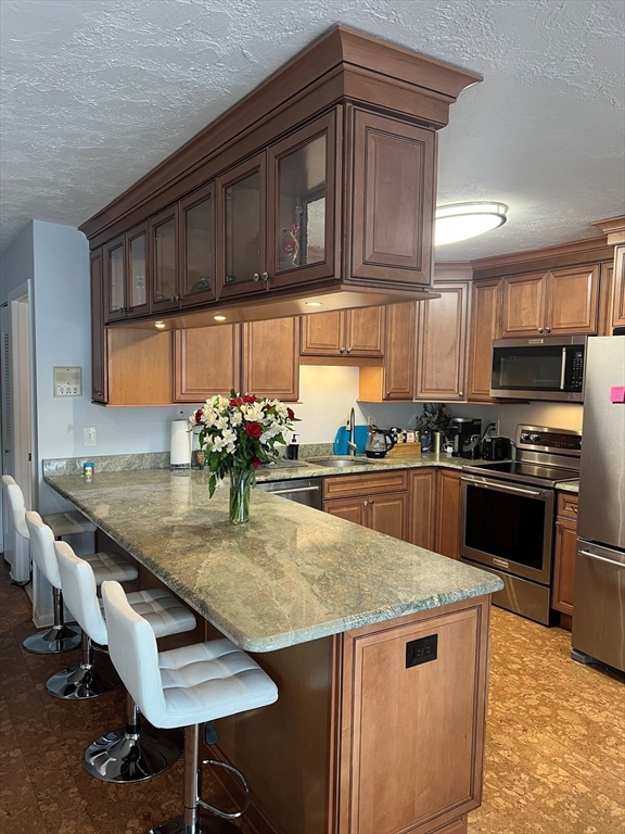 2 bed, 2 bath apartment for rent at 17 Eaglehead Ter Unit 4, Shrewsbury — photo 3 of 21