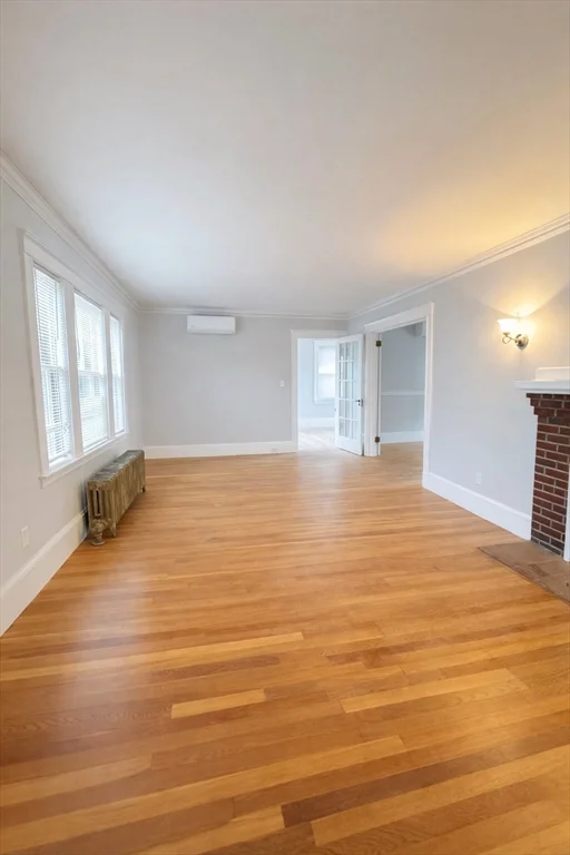 4 bed, 2 bath apartment for rent at 17 Edgecliff Unit 2, Watertown — photo 11 of 20