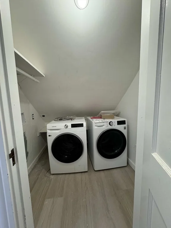 4 bed, 2 bath apartment for rent at 17 Edgecliff Unit 2, Watertown — photo 19 of 20