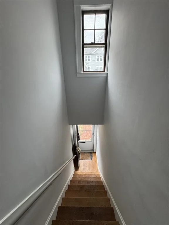 4 bed, 2 bath apartment for rent at 17 Edgecliff Unit 2, Watertown — photo 20 of 20