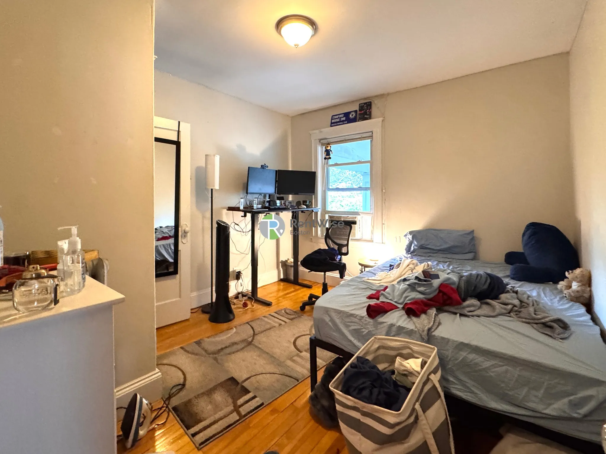4 bed, 1 bath apartment for rent at 17 Edison Ave Unit 2, Medford — photo 10 of 17