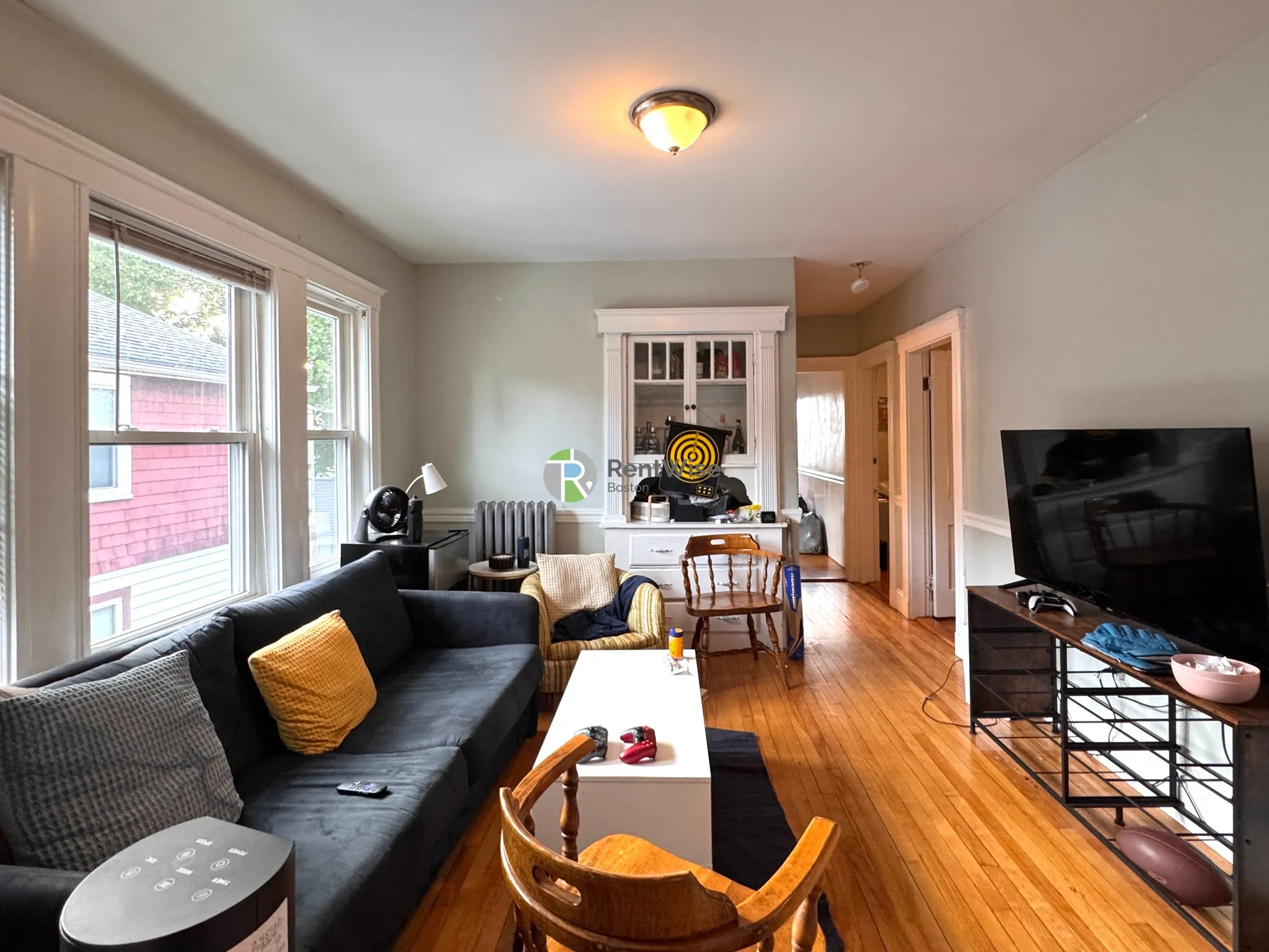 4 bed, 1 bath apartment for rent at 17 Edison Ave Unit 2, Medford — photo 1 of 17