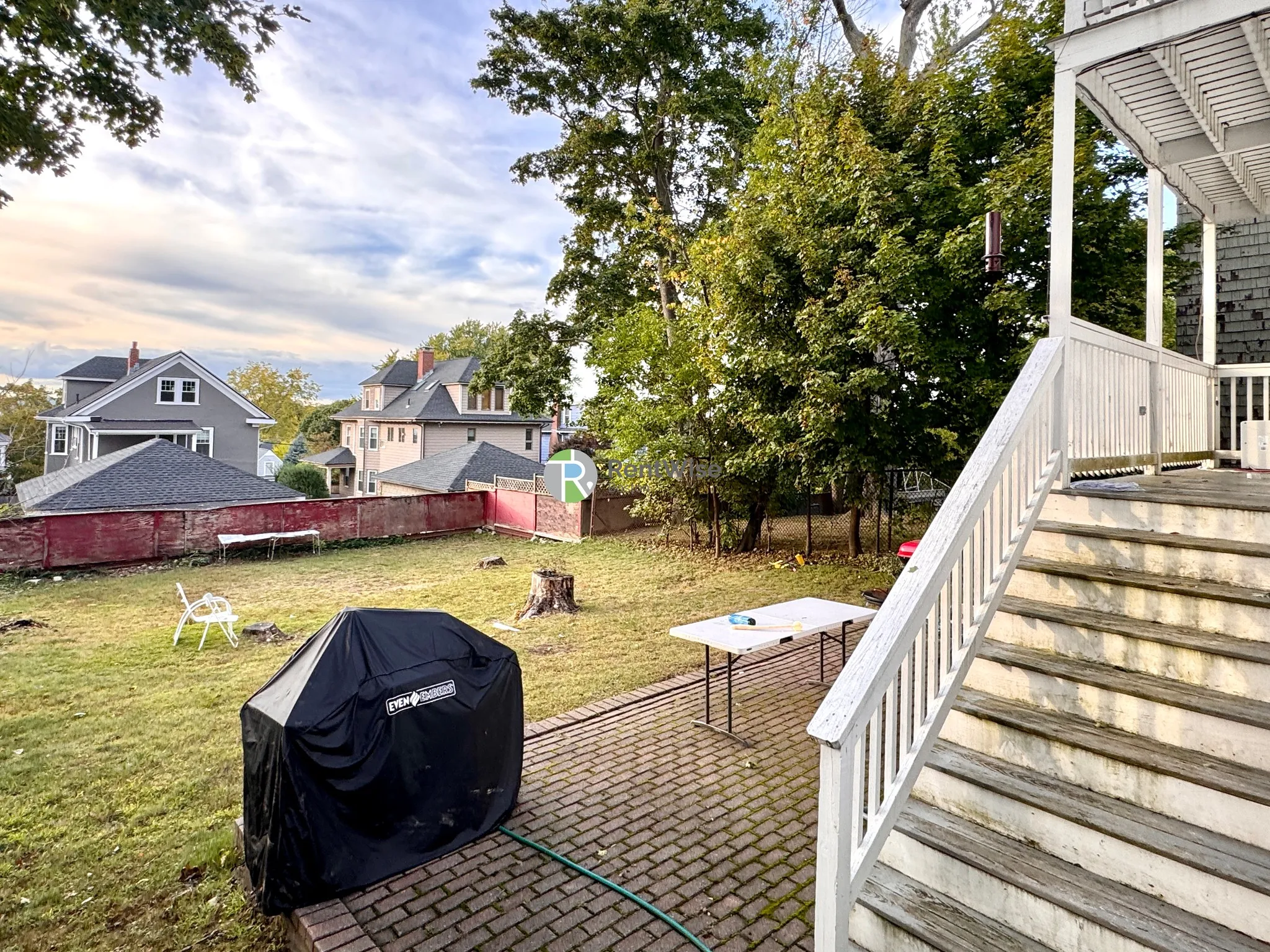 4 bed, 1 bath apartment for rent at 17 Edison Ave Unit 2, Medford — photo 15 of 17