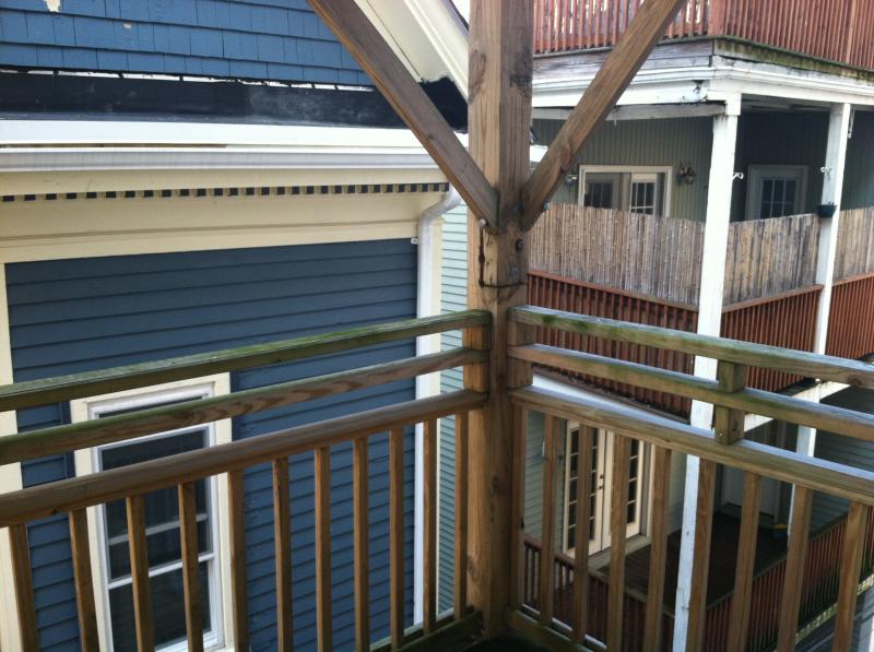 3 bed, 1 bath apartment for rent at 17 Eldora St Unit 1, Mission Hill — photo 4 of 5