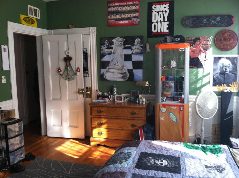 3 bed, 1 bath apartment for rent at 17 Eldora St Unit 1, Mission Hill — photo 3 of 5