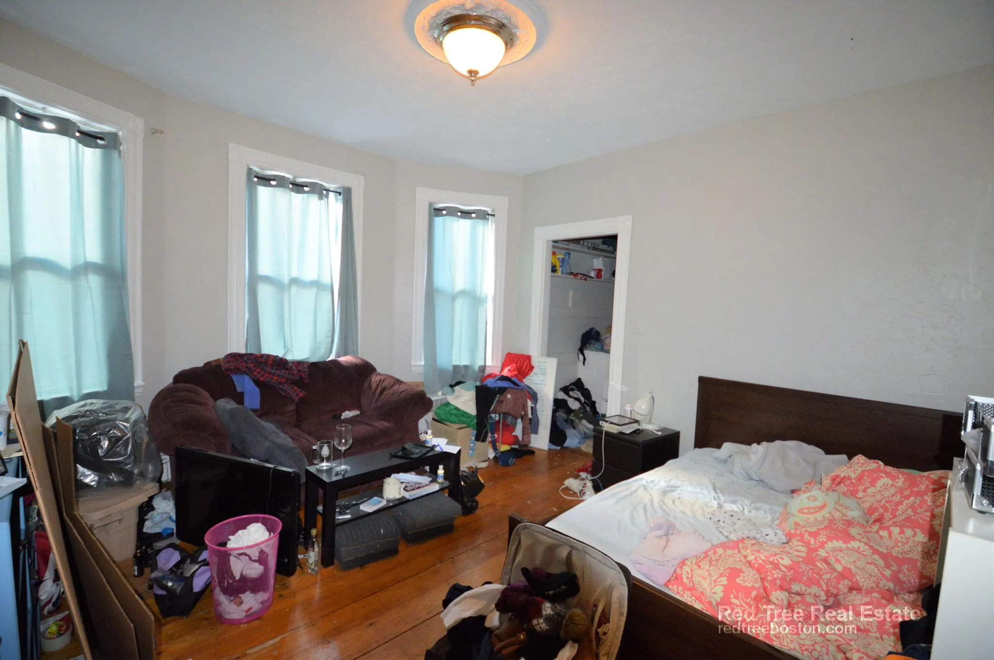 3 bed, 1 bath apartment for rent at 17 Eldora St Unit 1, Mission Hill — photo 5 of 14