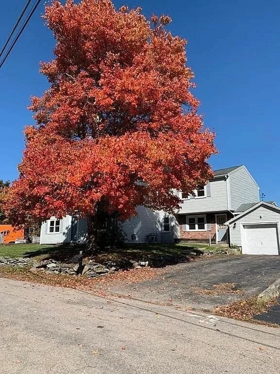 3 bed, 2 bath apartment for rent at 17 Emerald Unit 17, East Bridgewater — photo 1 of 12