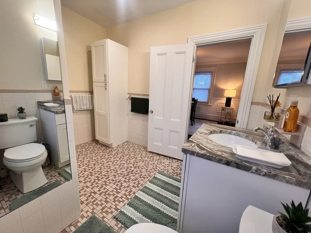 2 bed, 2 bath apartment for rent at 17 Emerson St Unit 2, Wakefield — photo 20 of 26