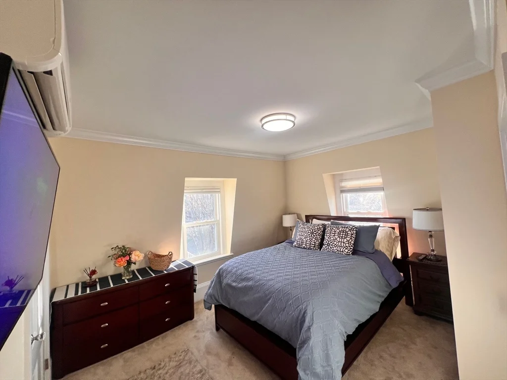 2 bed, 2 bath apartment for rent at 17 Emerson St Unit 2, Wakefield — photo 23 of 26