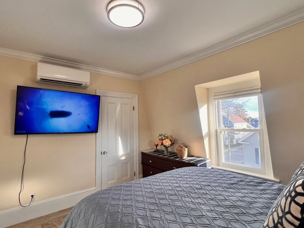 2 bed, 2 bath apartment for rent at 17 Emerson St Unit 2, Wakefield — photo 17 of 26