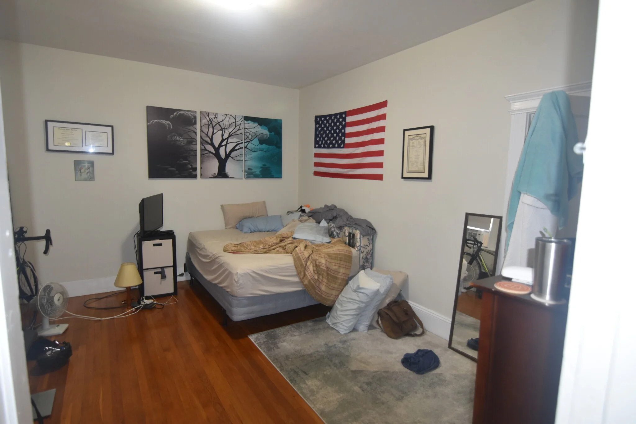 5 bed, 2 bath apartment for rent at 17 Englewood Ave Unit 1, Beaconsfield — photo 9 of 24