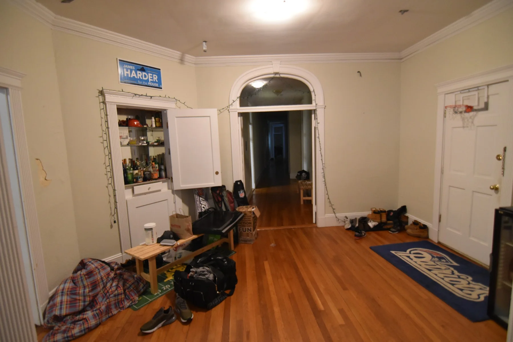 5 bed, 2 bath apartment for rent at 17 Englewood Ave Unit 1, Beaconsfield — photo 17 of 24