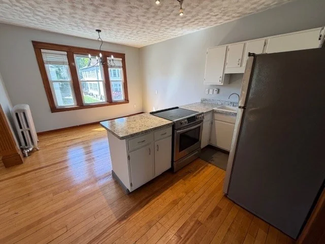 1 bed, 1 bath apartment for rent at 17 Englewood Ave Unit 2F, Worcester — photo 5 of 12