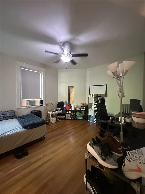 5 bed, 2 bath apartment for rent at 17 Englewood Unit 2, Salisbury Road - Corey Farm — photo 5 of 17