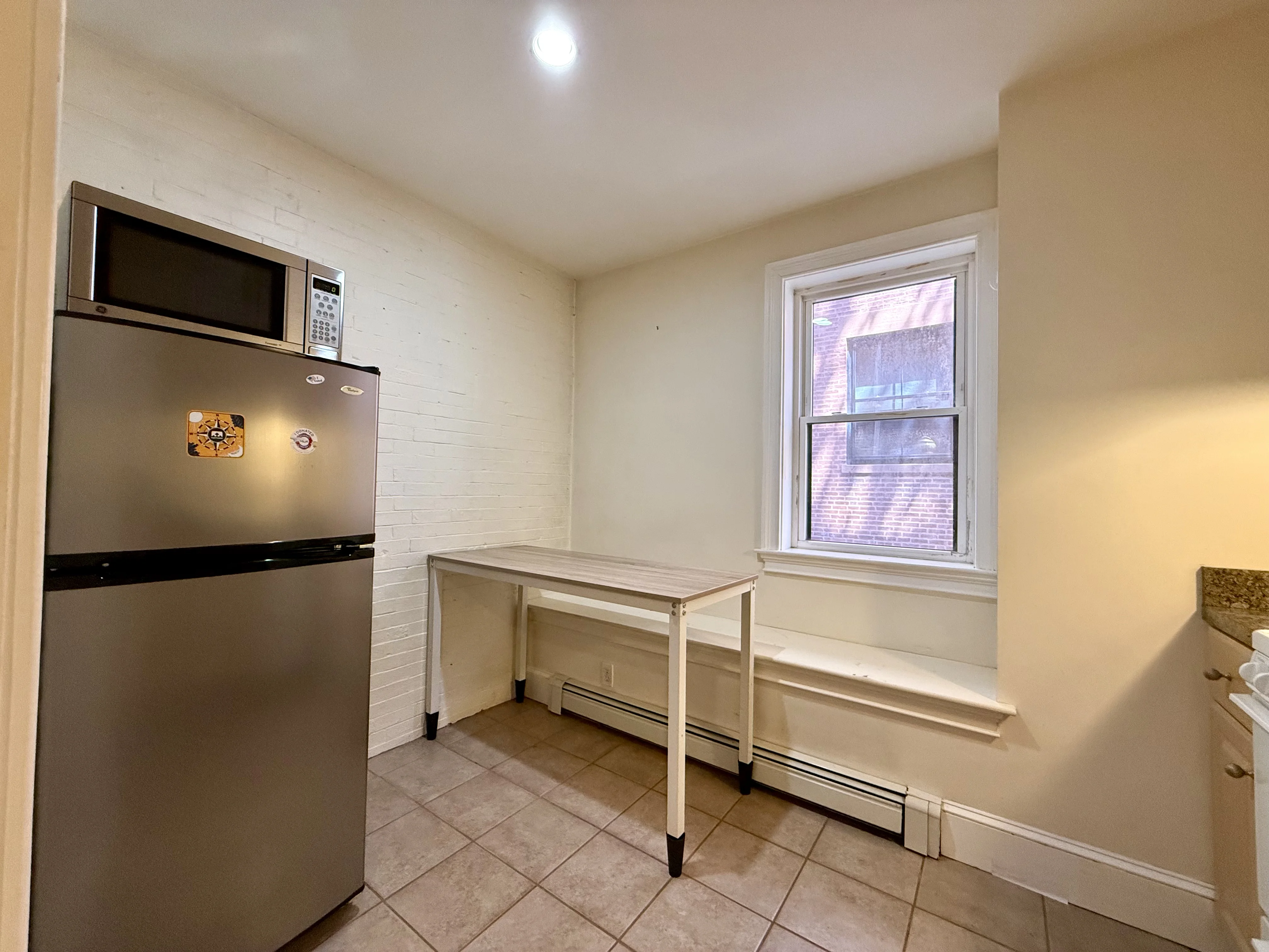 Studio bed, 1 bath apartment for rent at 17 Exeter St Unit 1A, Back Bay — photo 6 of 9