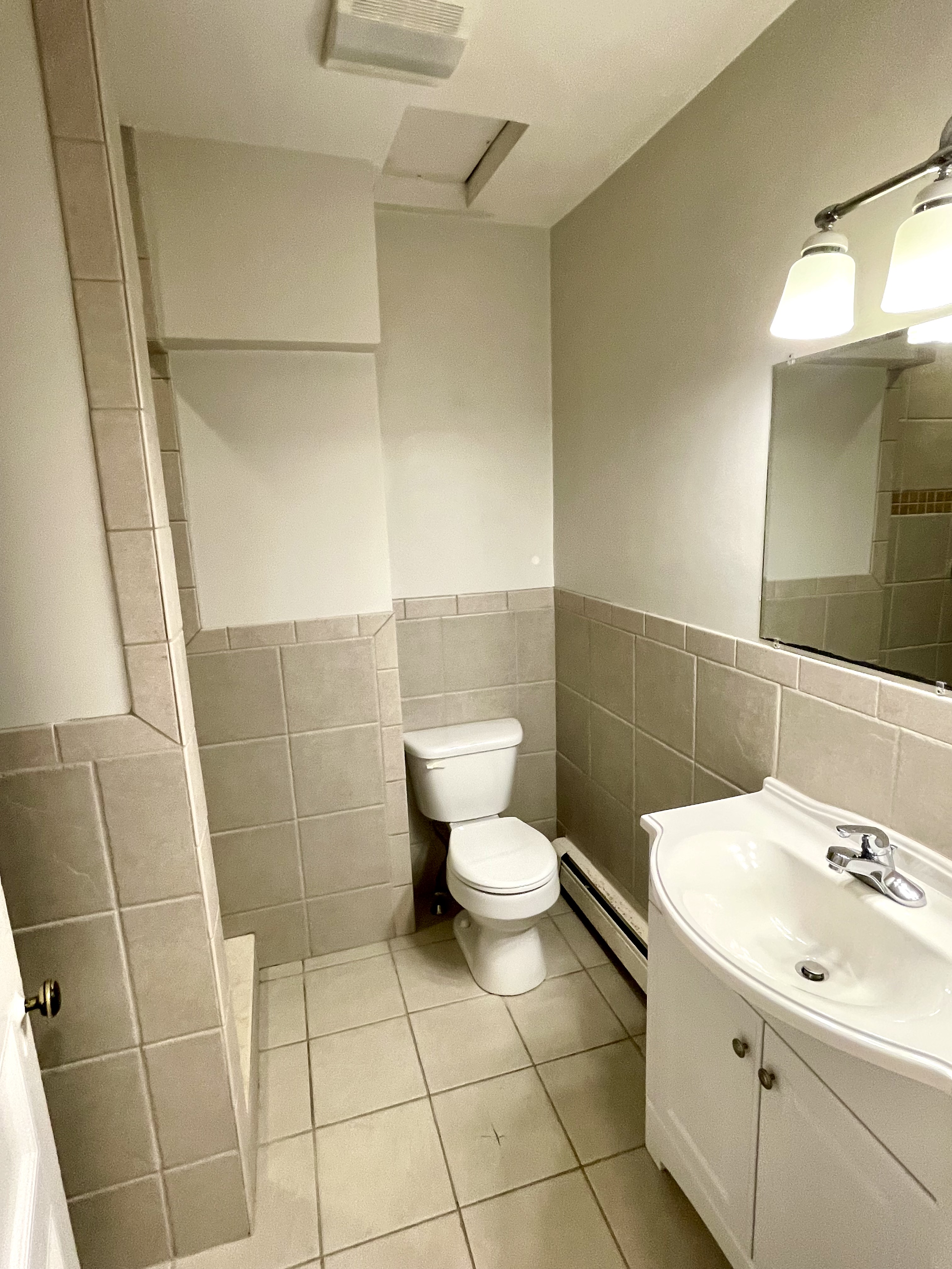 1 bed, 1 bath apartment for rent at 17 Exeter St Unit 2, Back Bay — photo 8 of 9