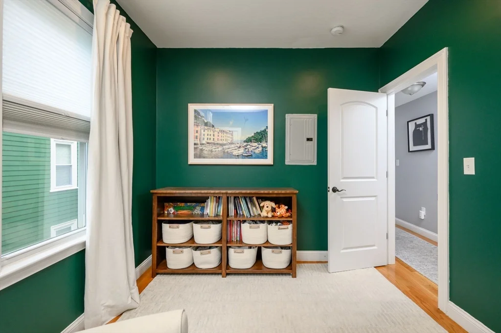 2 bed, 2 bath apartment for rent at 17 Fairbanks St Unit 2, Oak Square — photo 18 of 23