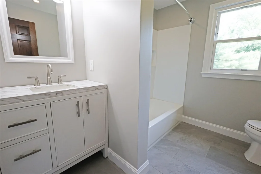 4 bed, 2 bath apartment for rent at 17 Fairview Dr, Westford — photo 17 of 21