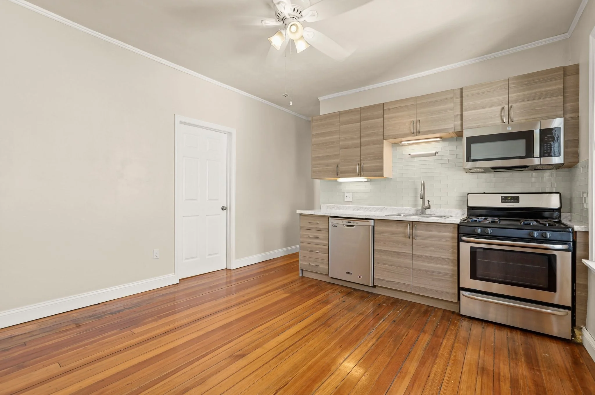 4 bed, 1 bath apartment for rent at 17 Farquhar Unit 3, Roslindale — photo 14 of 41