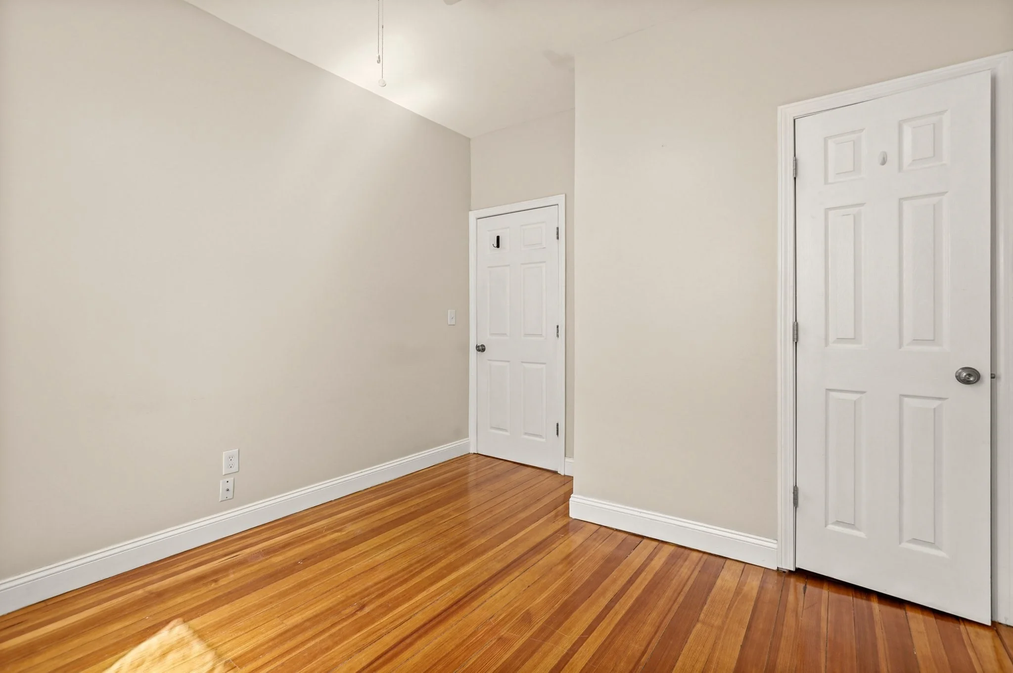 4 bed, 1 bath apartment for rent at 17 Farquhar Unit 3, Roslindale — photo 31 of 41