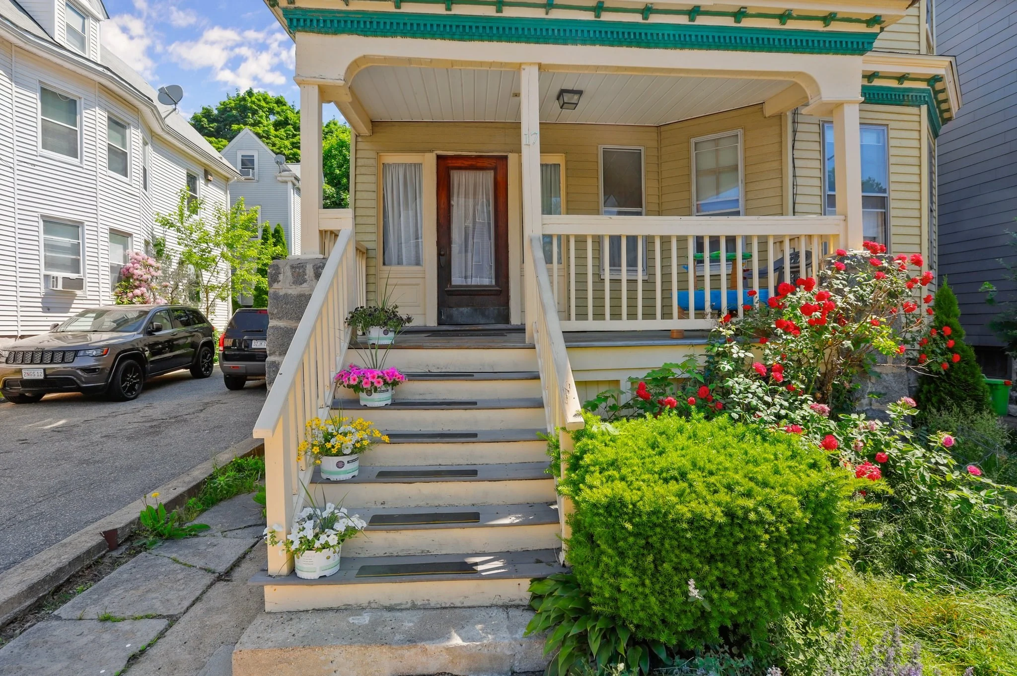 4 bed, 1 bath apartment for rent at 17 Farquhar Unit 3, Roslindale