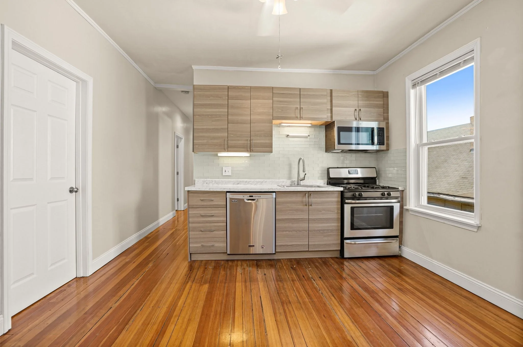 4 bed, 1 bath apartment for rent at 17 Farquhar Unit 3, Roslindale — photo 13 of 41