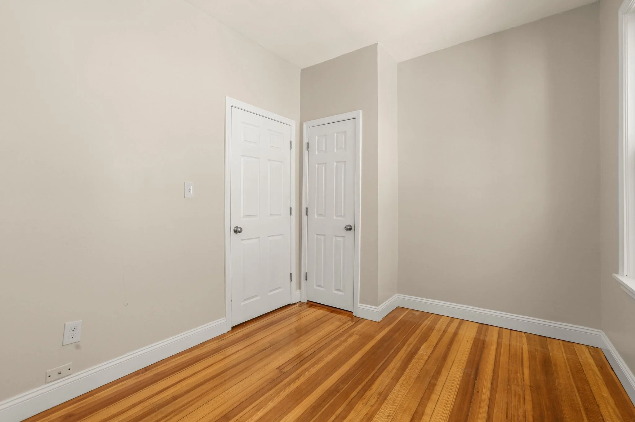 4 bed, 1 bath apartment for rent at 17 Farquhar Unit 3, Roslindale — photo 22 of 41