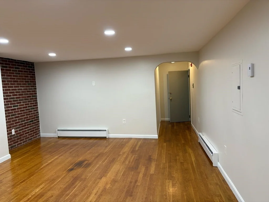 1 bed, 1 bath apartment for rent at 17 Fleet St Unit 1, North End — photo 4 of 7