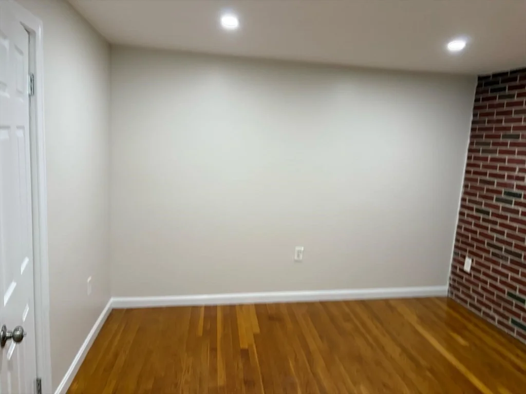 1 bed, 1 bath apartment for rent at 17 Fleet St Unit 1, North End — photo 5 of 7