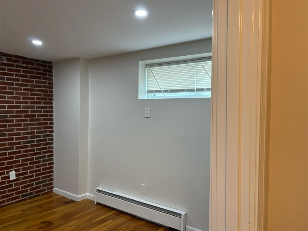 1 bed, 1 bath apartment for rent at 17 Fleet St Unit 1, North End — photo 6 of 7