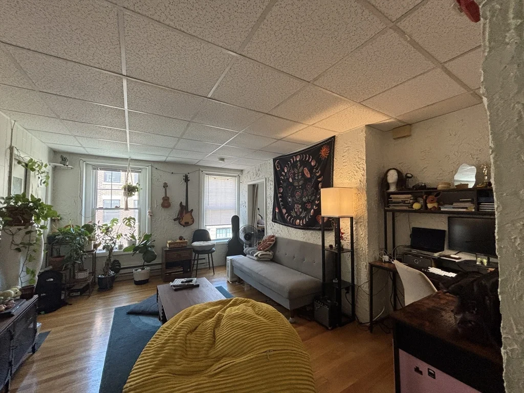 1 bed, 1 bath apartment for rent at 17 Fleet St Unit 3, North End — photo 3 of 8